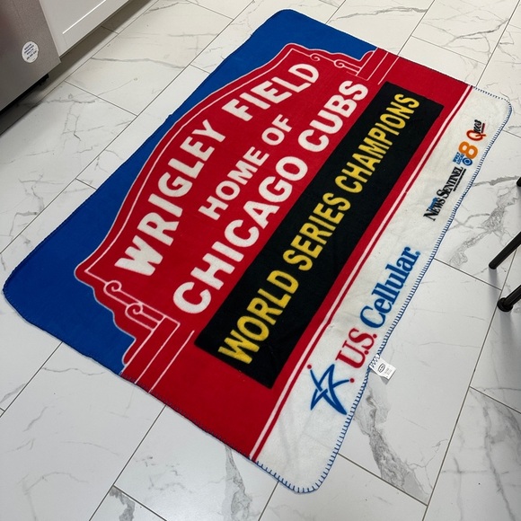 Chicago Cubs World Series Champions Throw Blanket - Picture 2 of 11